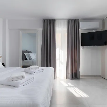 Calliope Luxury Loft With Backyard Apartment *